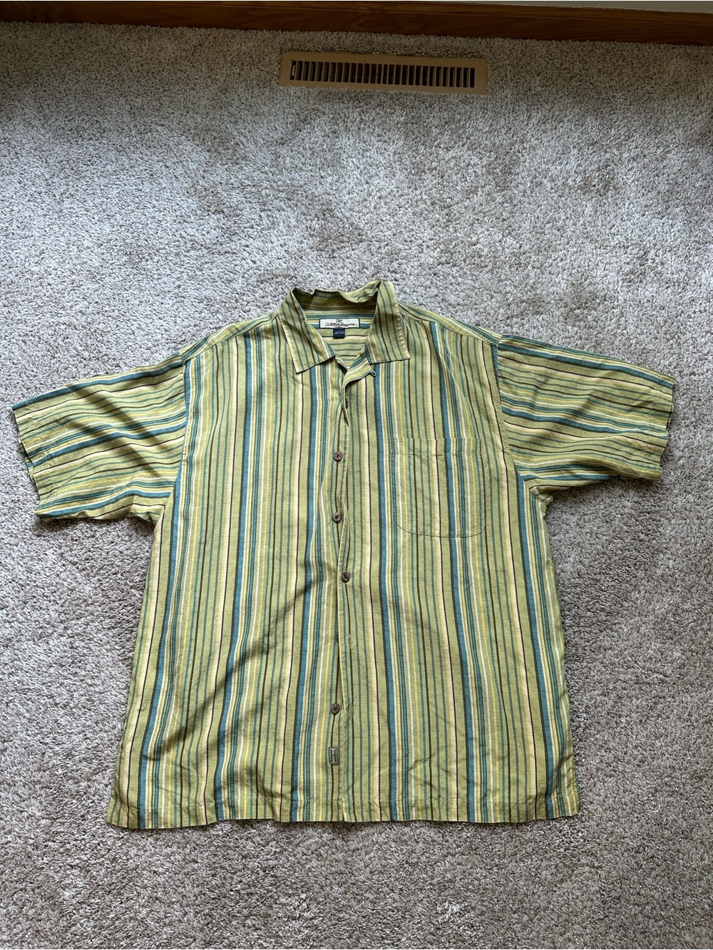 Vintage Tommy Bahama Green Striped Short-Sleeve Button-Up Shirt Men’s Large